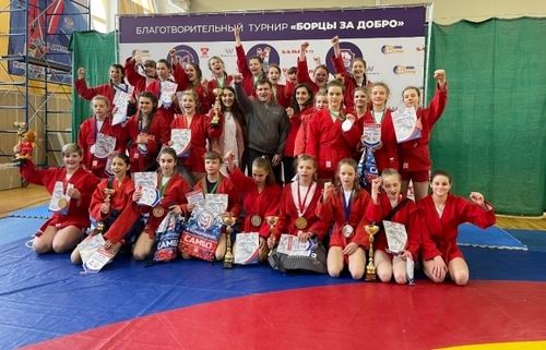 
<p>                                Марианна Алиева: «Борцовская семья своих не бросает»</p>
                        